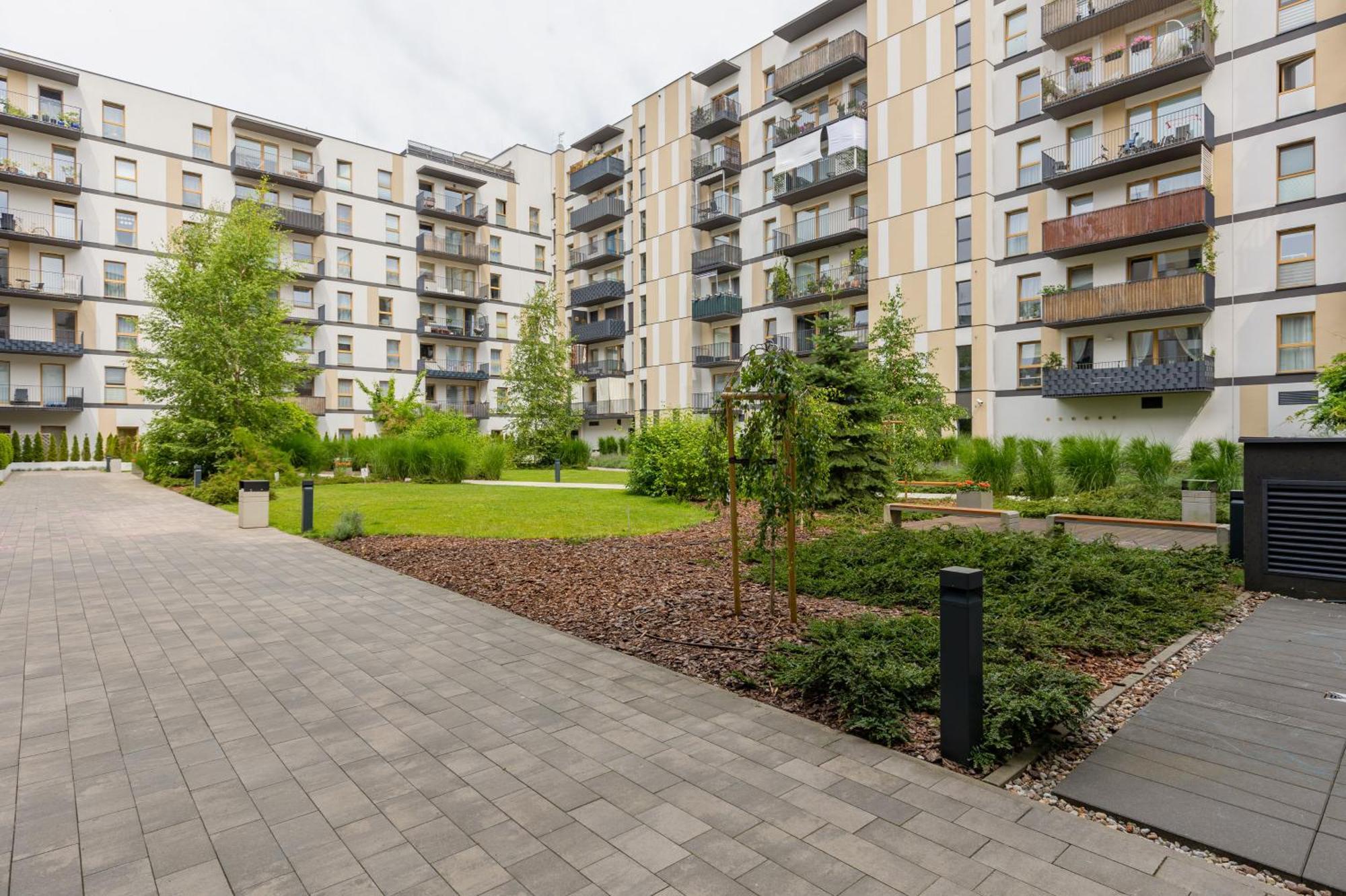 Metro Bielany Apartments By Noclegi Renters Warszawa Exteriör bild